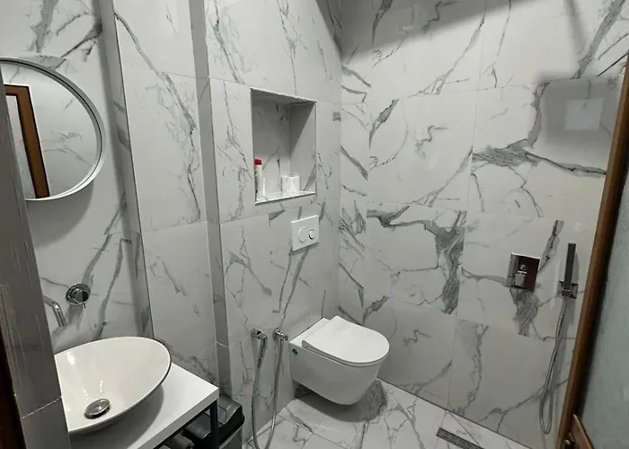 Tirana Rooms Gasthof *