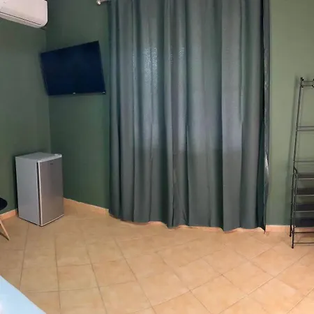 Tirana Rooms تيرانا